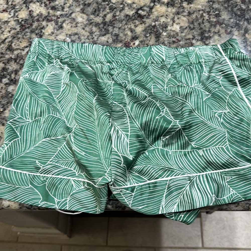 Victoria Secret pajamas - Picture 5 of 5